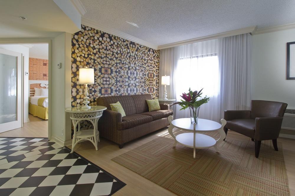 Miami Lakes Hotel And Golf Exterior photo