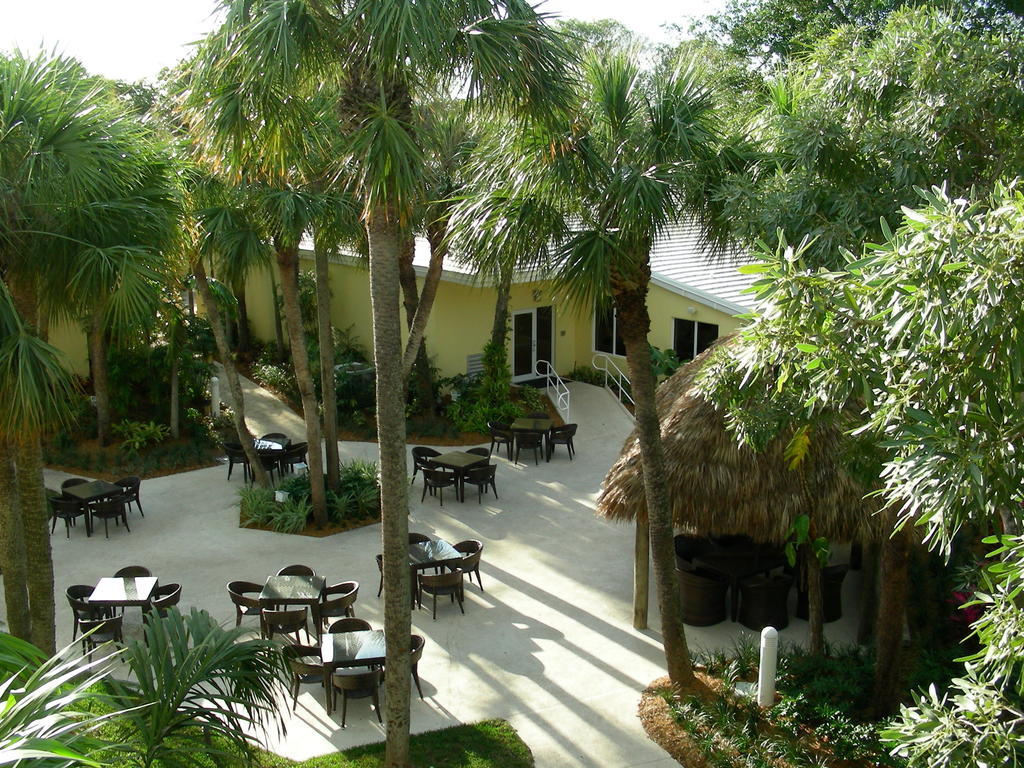 Miami Lakes Hotel And Golf Exterior photo