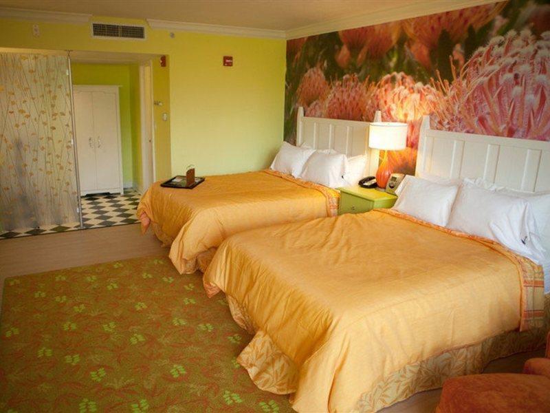 Miami Lakes Hotel And Golf Exterior photo