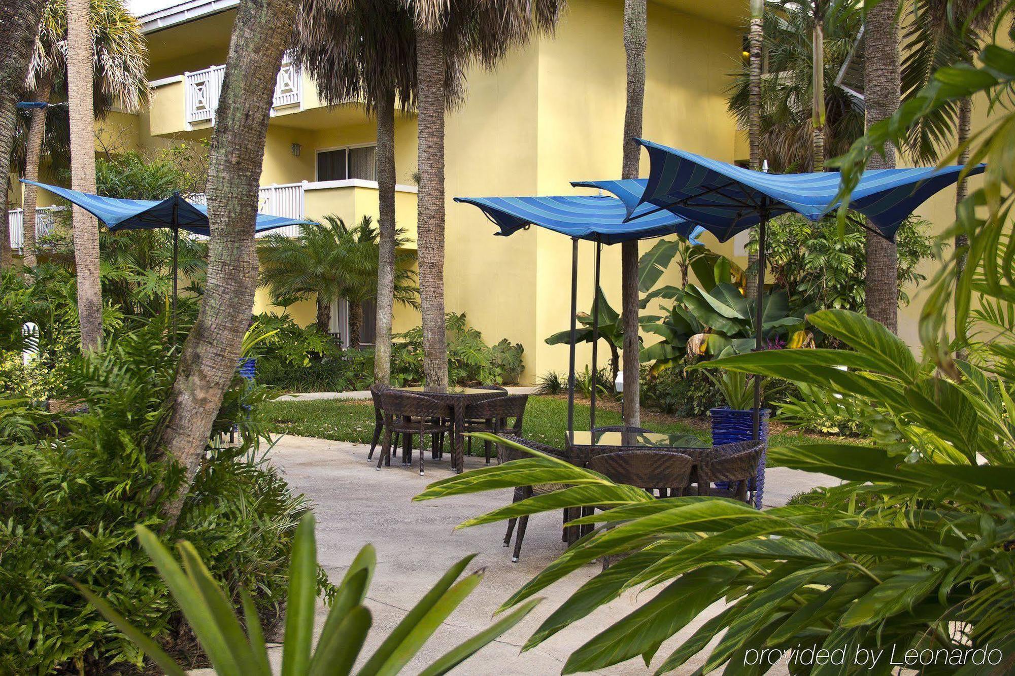 Miami Lakes Hotel And Golf Exterior photo